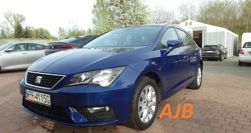 podkarpackie Seat Leon cena 48600 przebieg: 122000, rok produkcji 2019 z Wrocław